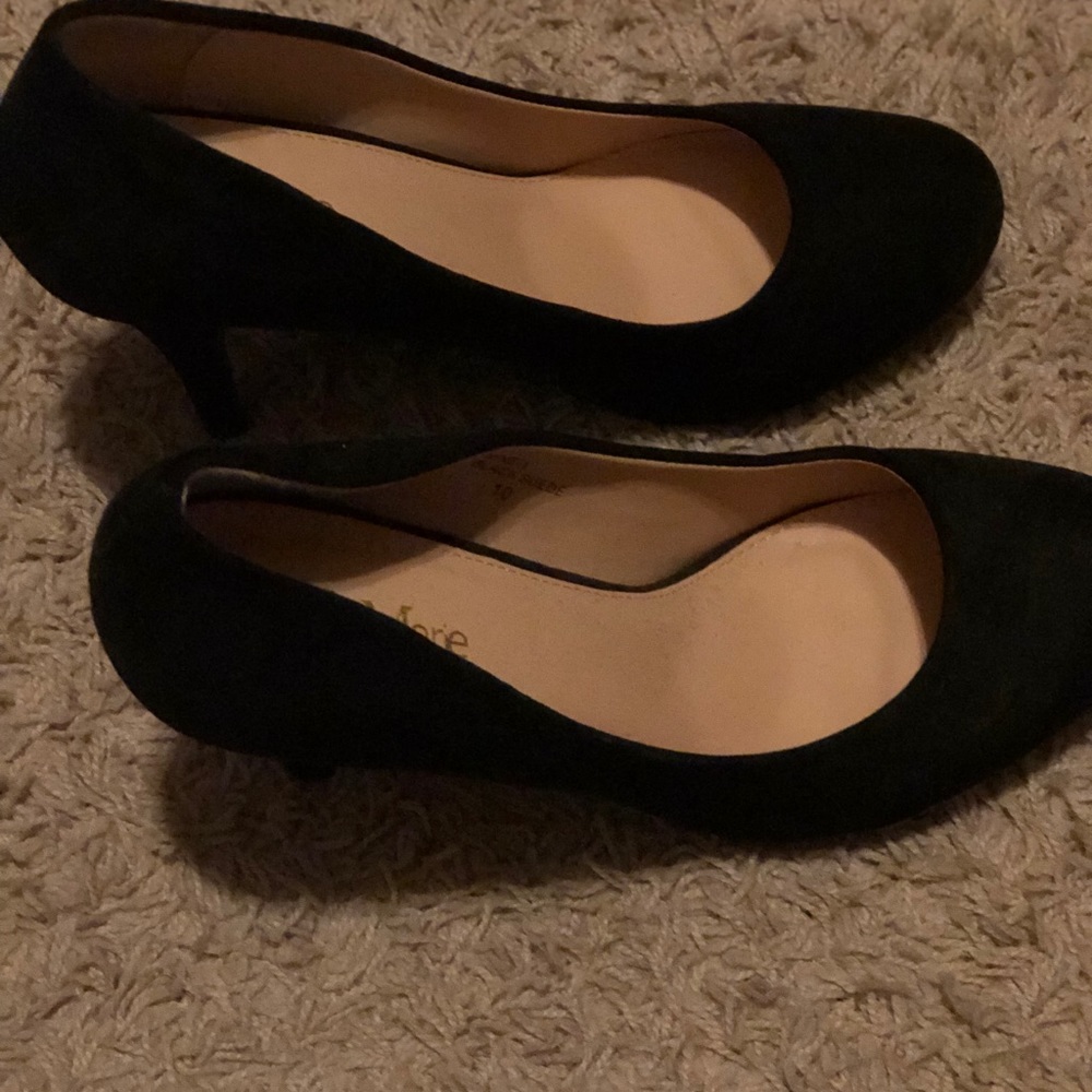 Black high heels size 10